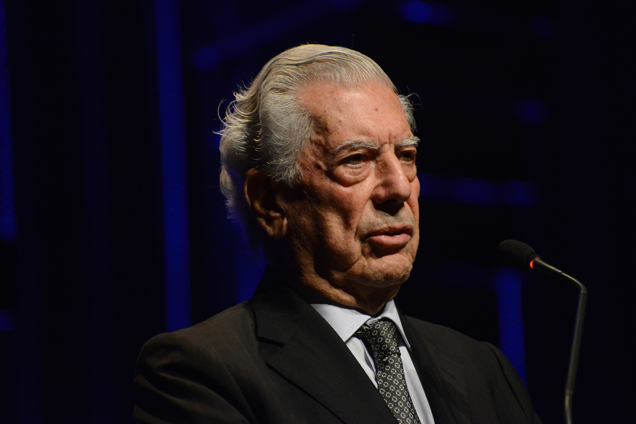Mario Vargas Llosa – Ewiger Romancier und moralische Instanz.  Vortrag von Hans-Otto Dill