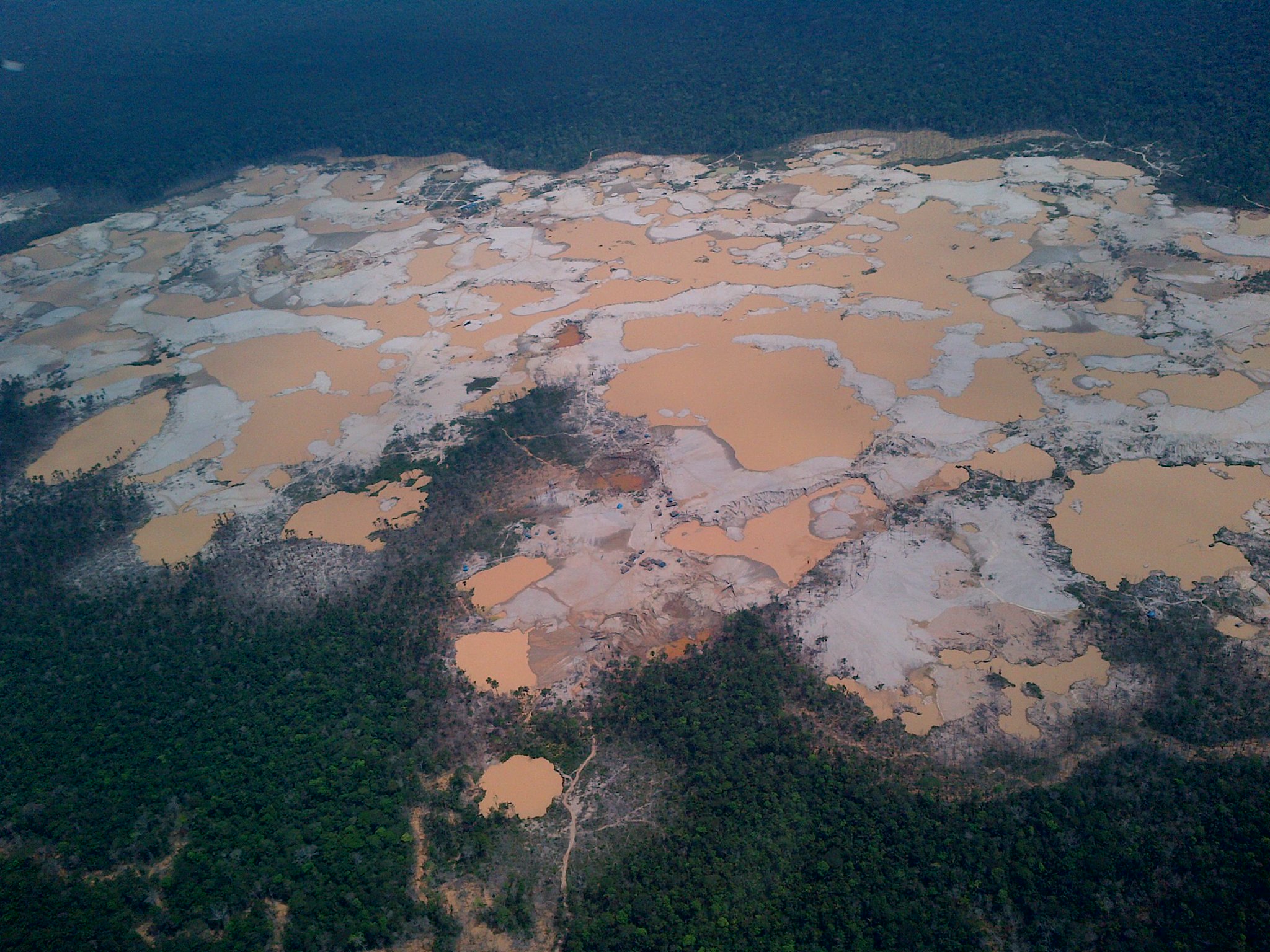 Goldabbau in Amazonien